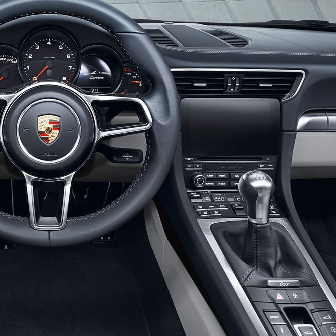 Porsche 911 | Peter Vardy