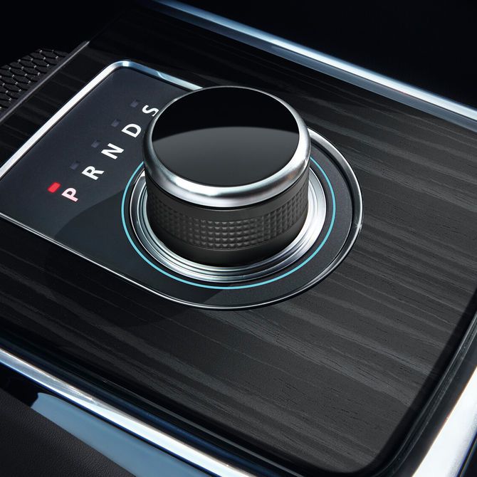 Jaguar F-Pace Technology | Peter Vardy Aberdeen