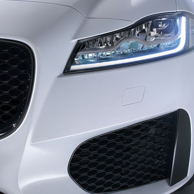 Jaguar XF Features | Peter Vardy Aberdeen